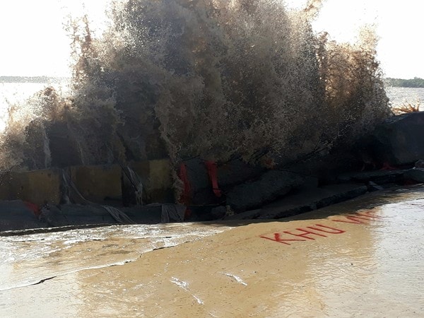 bac-lieu-ke-ganh-hao-tiep-tuc-bi-sat-lo-nghiem-trong-1