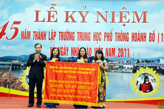 Trường THPT Hoành Bồ – Quảng Ninh: Nỗ lực hết mình cho sự nghiệp trồng người