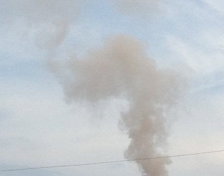 Công ty xi măng Vicem Hoàng Thạch hoạt động gây ô nhiễm môi trường – Bài 5: Những cột khói “ Khổng Lồ” vẫn bao trùm khu dân cư
