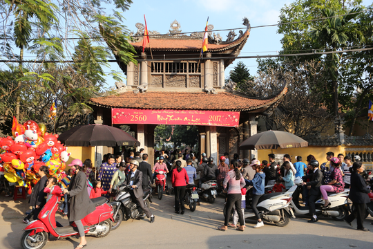 Lễ chùa đầu năm một nét đẹp trong văn hóa người Việt