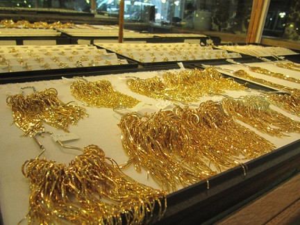 Trước ngày Thần Tài, giá vàng tăng xấp xỉ 38 triệu đồng/lượng
