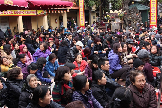 Hà Nội: Nghìn người đổ về chùa Phúc Khánh dự lễ cầu an