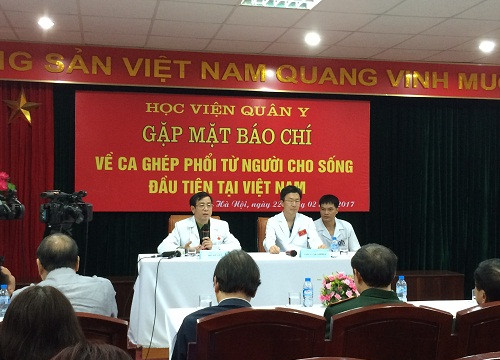 Việt Nam lần đầu tiên ghép phổi thành công, cứu sống bệnh nhi 7 tuổi