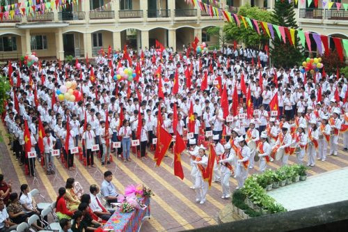 Hồi chuông cảnh báo về dân chủ trong trường học