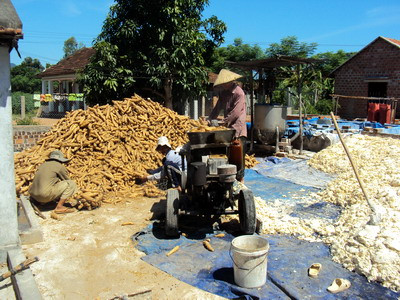 Bình Định: Sản xuất bột mì, người dân “gồng mình” chịu ô nhiễm