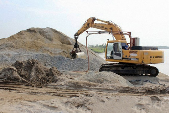 Tàu cát “rút ruột” sông Cầu, chủ tịch tỉnh Bắc Ninh “kêu cứu”