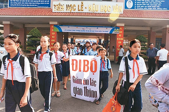 Phát động phong trào đi bộ để giảm ùn tắc giao thông tại TP.Hồ Chí Minh