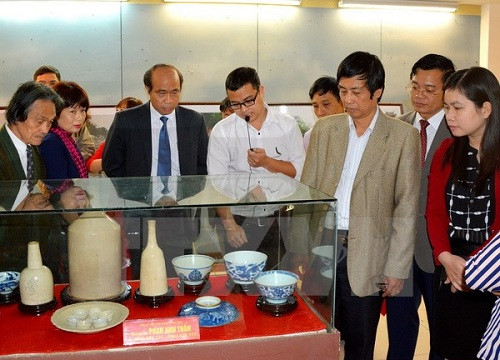 Trưng bày hơn 500 cổ vật từ thời sơ sử đến thế kỷ XIX tại lễ hội Đền Hùng