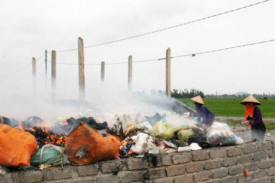 Hà Nam: Đốt rác thải tràn lan gây ô nhiễm môi trường