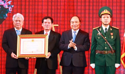 Thủ tướng Nguyễn Xuân Phúc: Bảo vệ môi trường để thu hút đầu tư