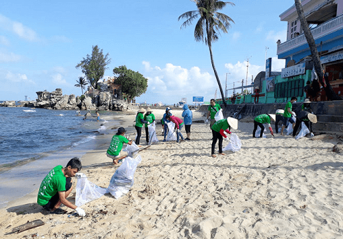 Phú Quốc (Kiên Giang): Ra quân làm sạch biển