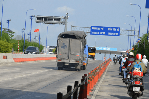 TP.Hồ Chí Minh: Sẽ lắp hệ thống biển chỉ đường bằng tiếng Anh