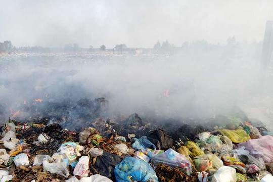 Hà Tĩnh: Quy hoạch bãi rác đã nghĩ tới lợi ích của dân?