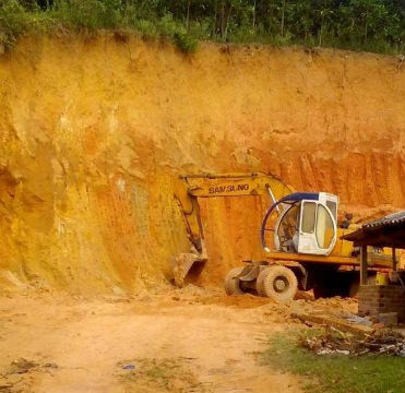 Bình Định: Núp bóng “cải tạo đất chính danh” để khai thác đất trái phép