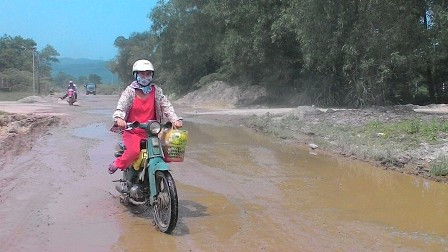 Thừa Thiên – Huế: Tỉnh lộ 16 bị biến thành “con đường hành dân”