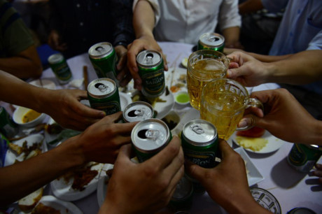 Nghệ An cấm học sinh sử dụng bia, rượu khi liên hoan cuối khóa