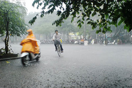 Thông tin thời tiết 14/5: Hà Nội tiếp tục có mưa giông rải rác