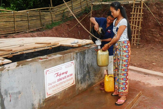 Quảng Bình: Bà con dân tộc thiểu số vui mừng mong chờ giếng nước mới