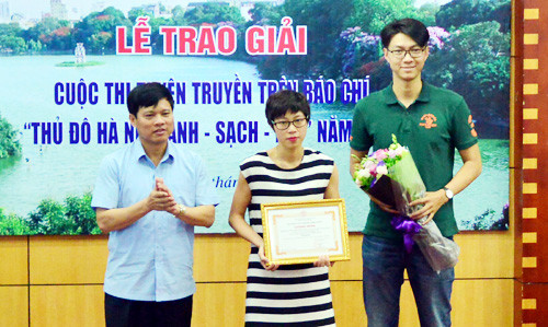 Trao giải cuộc thi tuyên truyền về Thủ đô Hà Nội xanh – sạch – đẹp