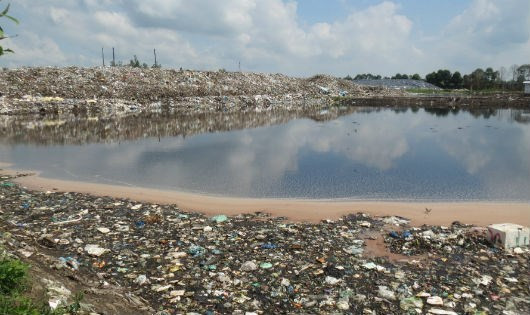Cần Thơ: Dân mòn mỏi chờ bãi rác mới