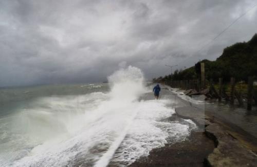 Cảnh báo mưa dông mạnh trên Vịnh Bắc Bộ