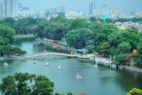 Hà Nội: Một số quận bình quân cây xanh công viên là… 0m2/người.