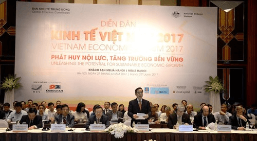 Khai mạc Diễn đàn Kinh tế Việt Nam 2017 tại Hà Nội