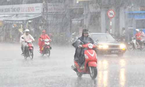 Thông tin thời tiết ngày 30/6: Hà Nội mưa lớn, đề phòng ngập úng cục bộ