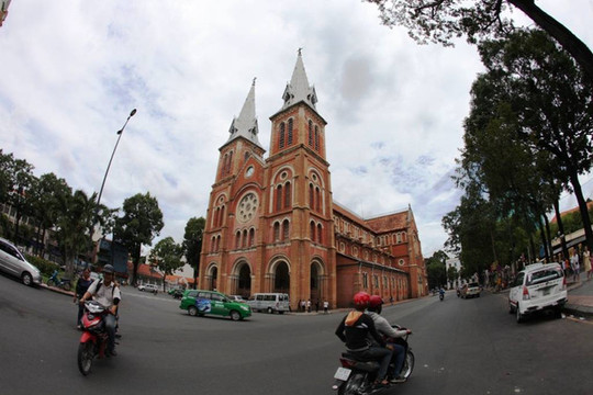 Chính thức trùng tu nhà thờ Đức Bà 140 năm tuổi ở Sài Gòn