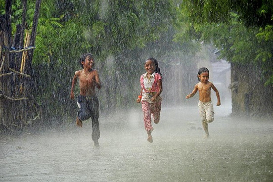Thông tin thời tiết ngày 7/7: Hà Nội đề phòng mưa bất chợt
