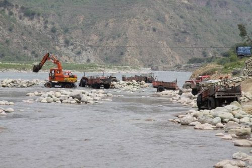 Khai thác cát trái phép đang hủy hoại các dòng sông Châu Á
