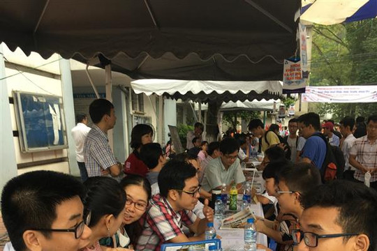 Lần đầu tiên tổ chức ngày hội tư vấn xét tuyển Đại học, Cao đẳng tại Bình Định