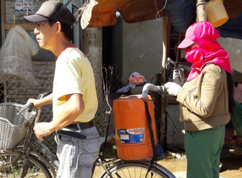 Quảng Ngãi: Hàng nghìn người ở thành phố thiếu nước sinh hoạt