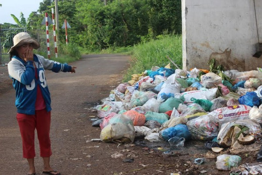 Long Thành (Đồng Nai): Người dân kêu trời với bãi thu gom rác gây ô nhiễm