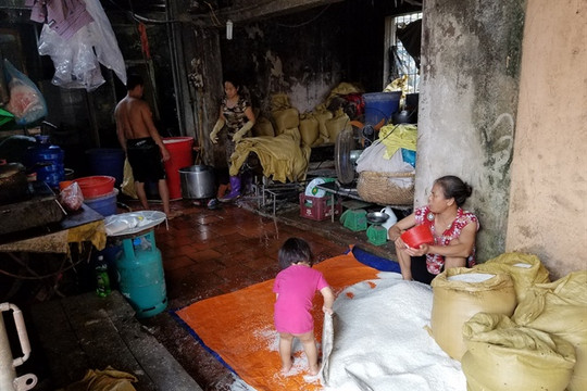 Bắc Ninh: Ô nhiễm trầm trọng ở làng bún Khắc Niệm