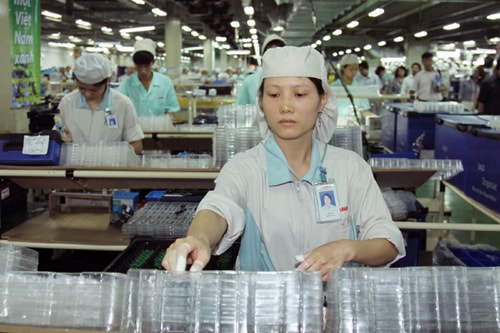 Thải loại lao động trên 35 tuổi: Vấn đề nhức nhối của xã hội