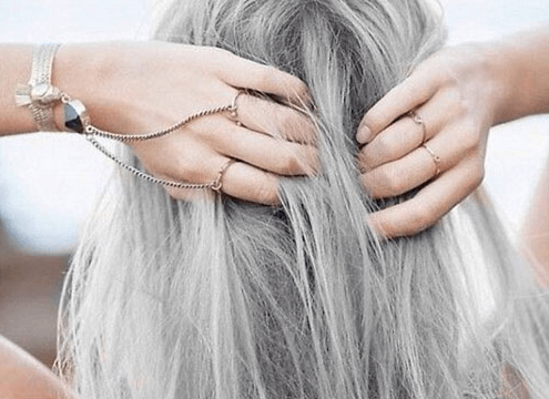 Điểm danh 3 nguyên nhân hàng đầu khiến tóc bạc sớm