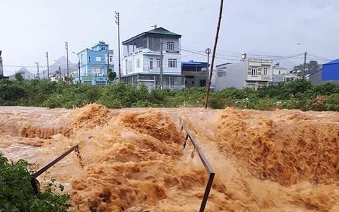 Lai Châu ra công điện ứng phó với mưa lớn