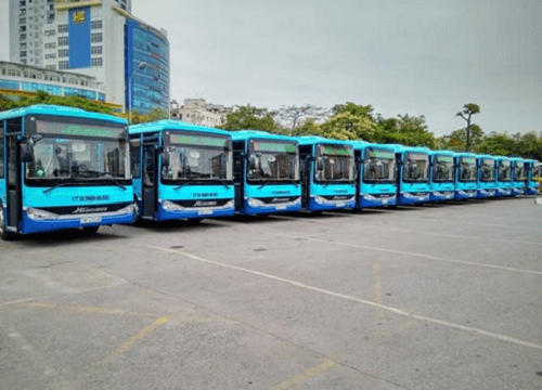 Tuyến buýt số 28 Bến xe Giáp Bát – Đại học Mỏ địa chất được “thay áo mới”