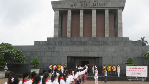 Lăng Chủ tịch Hồ Chí Minh tạm ngừng tổ chức lễ viếng, lễ tưởng niệm để tu bổ