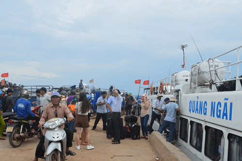 Giảm giá vé tàu khách ra đảo: Tin vui cho người đảo Lý Sơn
