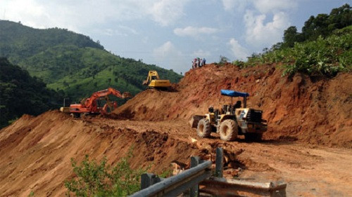 Điện Biên: Tạm thông đường tuyến Quốc lộ 279 do sự cố sạt lở