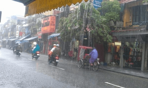 Dự báo thời tiết ngày 13/9: Bắc Bộ, Nam Bộ có mưa dông rải rác, Trung Bộ ngày nắng