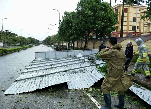 Hà Tĩnh: Huy động 100% lực lượng, nhanh chóng khắc phục hậu quả sau bão
