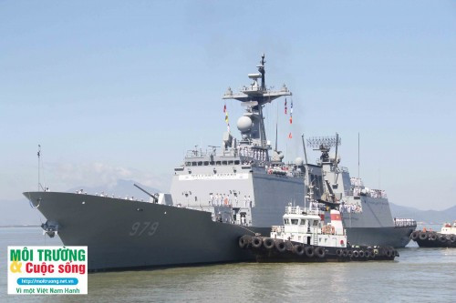 Tàu Hải quân Hàn Quốc cập cảng Tiên Sa thăm Đà Nẵng