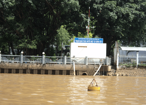Hà Nội: Lắp đặt 3 trạm quan trắc môi trường nước mặt tại sông Tô Lịch, ông Nhuệ, sông Cầu Bây