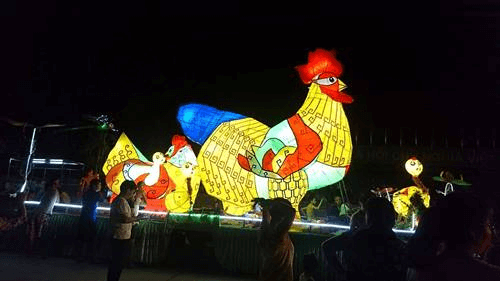 Cận cảnh những chiếc đèn lồng khổng lồ ở Tuyên Quang