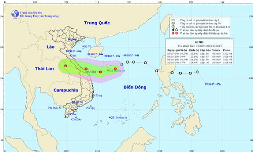 Áp thấp nhiệt đới với sức gió giật cấp 9, áp sát bờ biển Quảng Bình – Đà Nẵng