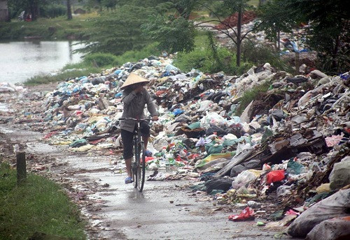 TP.Hà Nội: Ứ đọng rác thải, vấn đề báo động của nhiều địa phương