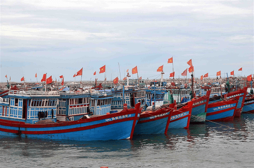 Thừa Thiên – Huế: Kêu gọi tàu thuyền, cho học sinh nghỉ học vì áp thấp nhiệt đới